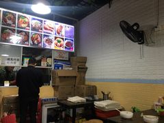 -统桶发卤粉王(银盆岭万达广场店)