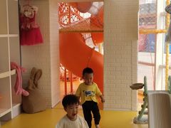 -极橙儿童齿科矫正中心(奥城店)