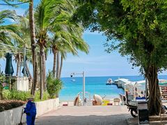 -亚龙湾海底世界