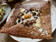 鸡蛋蘑菇熏肉荞麦可丽饼-RAC BAR(安福路店)