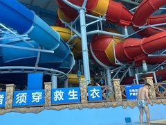 -青岛东方影都融创水世界