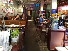 -渝信川菜 · 川味家常菜(财富购物中心店)