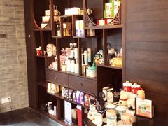 零售区-星巴克(南宁民歌湖店)