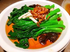 白灼菌菇菜心-新白鹿餐厅(金鹰新街口店)