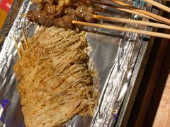 牛肉串-路边摊小炉子烧烤