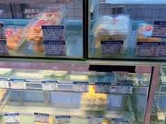 -白玉兰食品甜凤店(合生汇店)