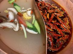 -山城鼎重庆老火锅(西安钟楼店)
