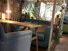 卡座-84那年咖啡馆(李沧万达店)