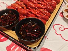 -肥肥虾庄·金牌油焖大虾(杨园滨江时代walk店)