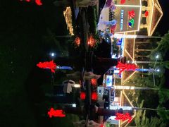 -亚龙湾亚泰商业街