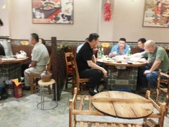 大堂-地锅公社·现炒地锅鸡·地锅鱼·夜宵(罗锦路店)