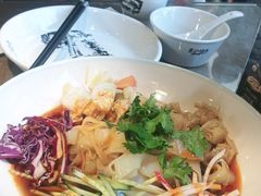 -东口码头·烧鸽子·鱼头泡饼·地方菜(金鹰悦城店)