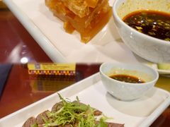 -丝路天山酒店(国际大巴扎店)
