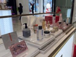 -奥伦纳素Erno Laszlo