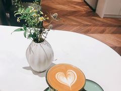 -潮一不贰·法式甜品·生日蛋糕·西式简餐(外滩店)