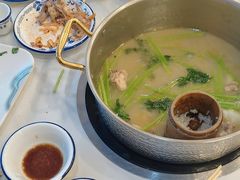 -朴小妹人参鸡汤火锅(长白山万达店)