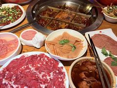 -城墙拐拐火锅(三峡广场黑金冠店)