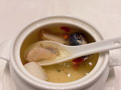 松茸竹丝鸡炖螺头-明阁 Ming Court(广州朗豪酒店)