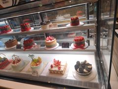 -巴黎贝甜(大宁国际商业广场店)