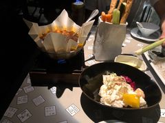 -穹六人间 people 6(岳阳路店)