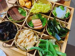-三顾烤庐·烤鱼·烧烤·龙虾(奉贤店)