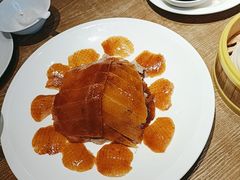 片皮鸭的夹饼-廊亦舫Lang Yi Fang Restaurant(金桥店)