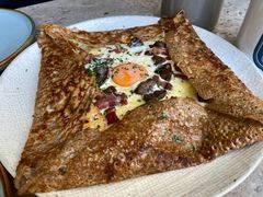 鸡蛋蘑菇熏肉荞麦可丽饼-RAC BAR(安福路店)