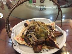 -乔家小院•本地小海鲜•非遗驴肉(万年泉路店)