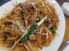 金牌干炒牛河-粤色·老广州茶餐厅(河南商会大厦店)