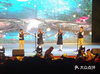 是一学年学习成果的检验和展示