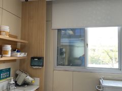-上海仁爱医院口腔科 · 种植