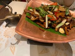 包烧野生牛肝菌-云海肴·汽锅鸡·云南菜(苏州中心店)