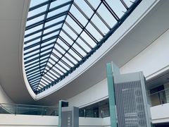 -上海滴水湖皇冠假日酒店