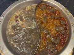 -沸炉重庆老火锅(军事博物馆店)