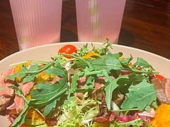 澳大利亚侧腹牛排蔬菜碟-Brut Eatery Wine Bar & Restaurant (建国东路店)
