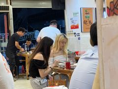 等位区-洪大厨鸡煲(福田店)