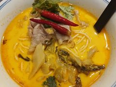 草本酸辣肥牛面-和府捞面(天河领展广场店)