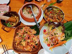 -老滇山寨•云南特色菜•地方菜•民族风情歌舞表演(金碧店)