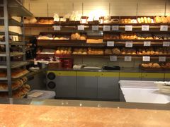 面包甜点陈列柜-老佛爷饼店