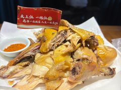 -头上红煨盐鸡乡村食府