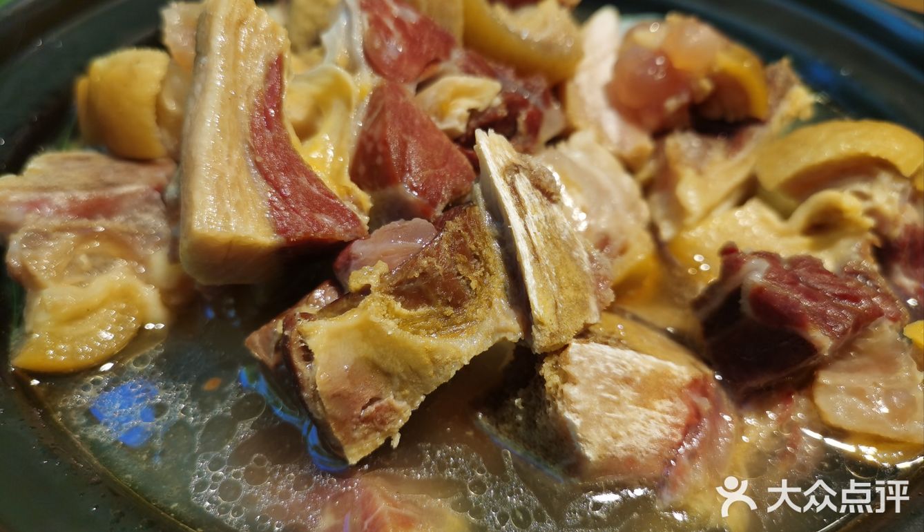 本地饭馆，食材味道硬才站得住