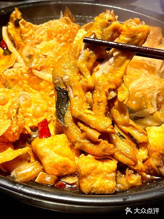 螺蛳粉星人得知人广新开了一家，螺蛳粉火锅！