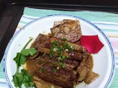 -刘姐啤酒鱼民族演艺餐厅(西街总店)