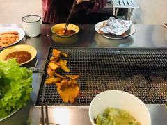 -马路牙子烧烤音乐酒馆(望京店)