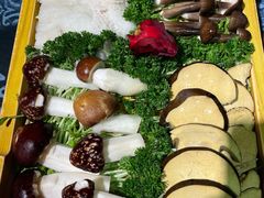 -慢丽江·云南野生菌土鸡锅(付家庄店)
