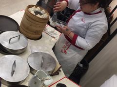 等位区-锡笼记·无锡小笼(人民路店)