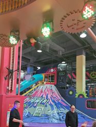 -欧酷世界动力星球(王府井奥莱UP TOWN店)