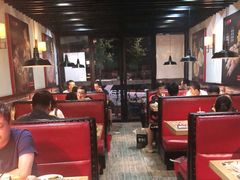 卡座-新凯旋烧烤·千岛湖特色菜(拱墅上塘路店)