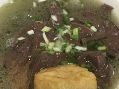 鸭血汤-鸡鸣汤包(广东路店)