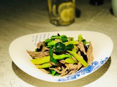 黑腐竹拌芥蓝-雲蜀龙阁·金牌水煮鱼(方庄店)